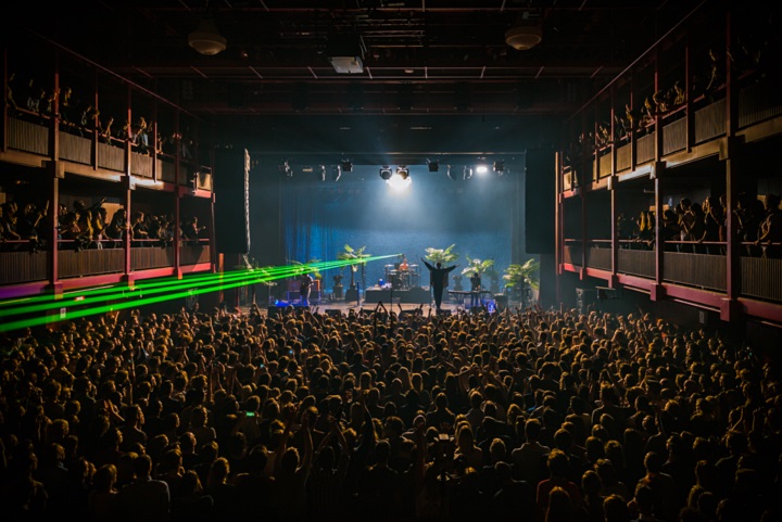 Fotoverslag Oscar & The Wolf en Cathedral 77 @ AB!