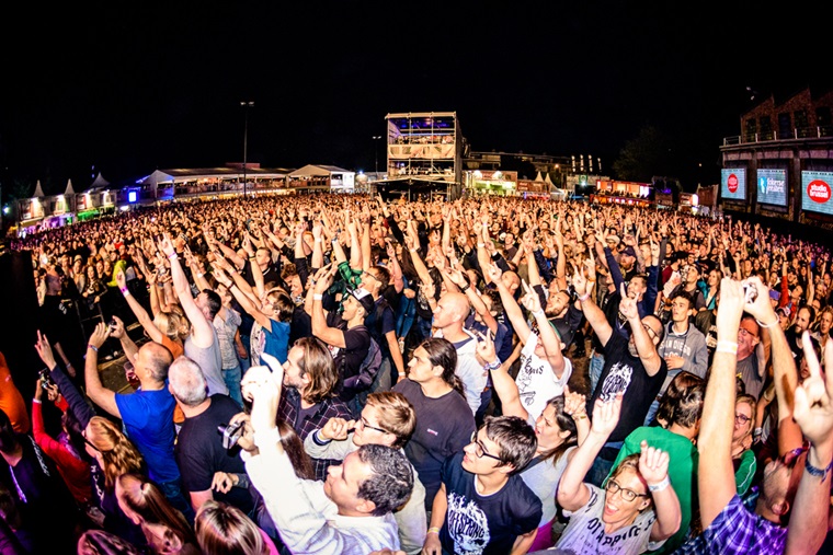 Fotoverslag Lokerse Feesten met Less Than Jake, Pennywise, Slaves, Sublime With Rome en The Offspring!