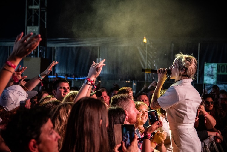 Rock Zottegem dag 2: Sommige bands maakten er een waar feestje van!