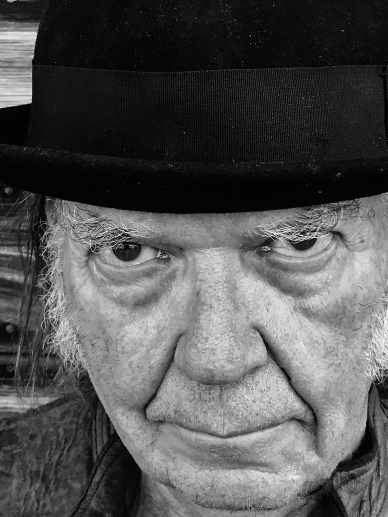 , 46 jaar na originele opnames komt Neil Young met &#8216;Homegrown&#8217;