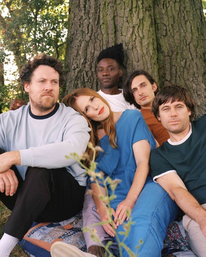 Britse indiepop band Metronomy is terug met hun zevende studioalbum!