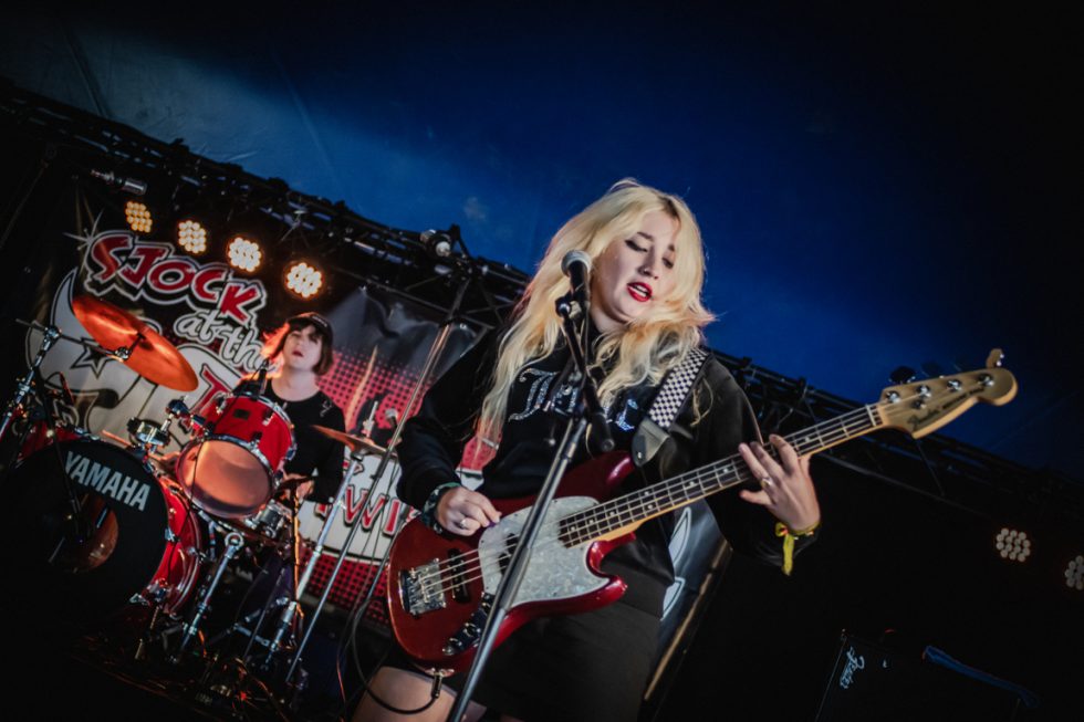 Fotoverslag Sjock Festival met Authority Zero, Bad Religion, Death Lens, Detroit Cobras, Dune Rats, Lambrini Girls, Madball, New Bomb Turks, Priceduifkes, The Gories en The Sadies!